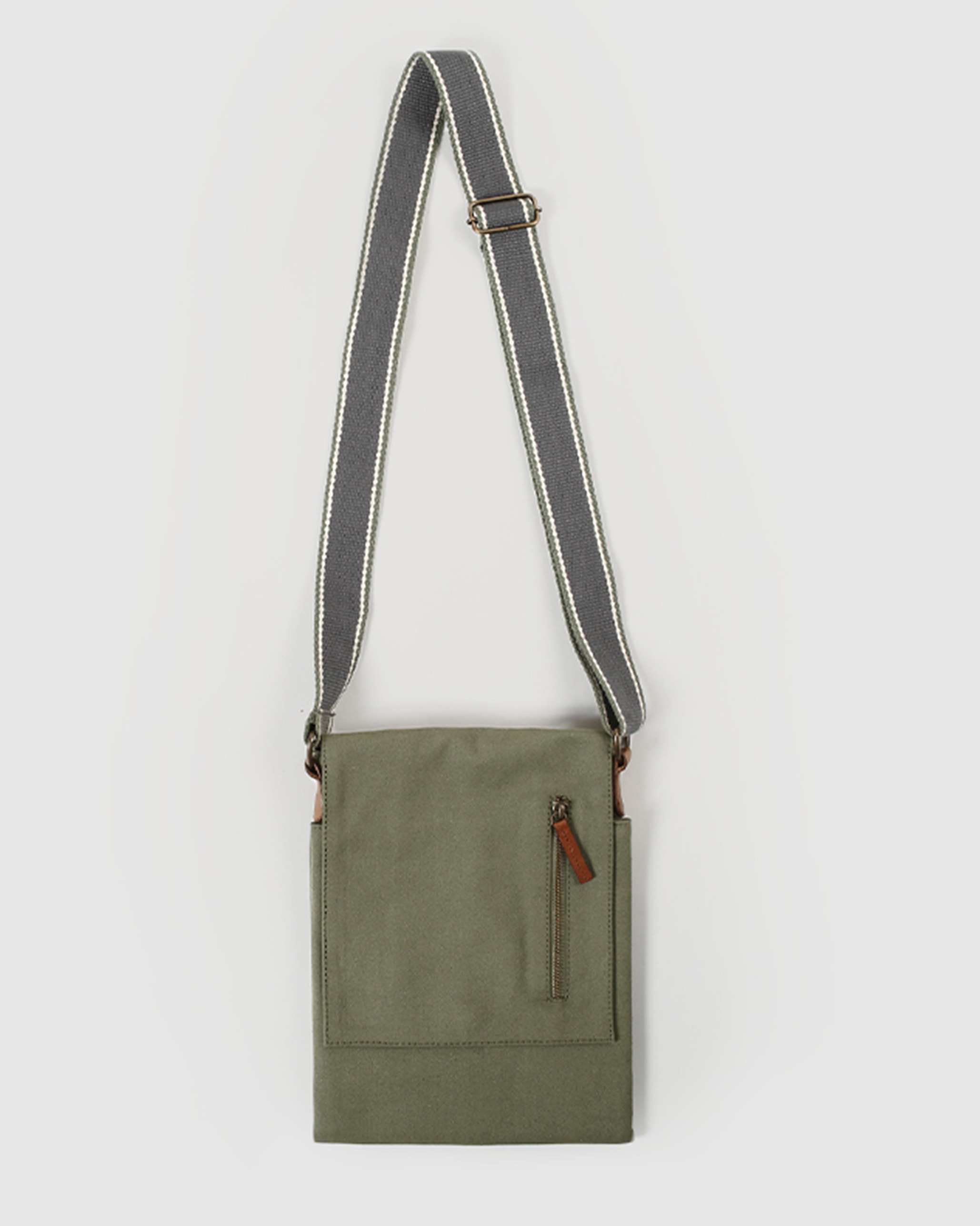 safari messenger bag